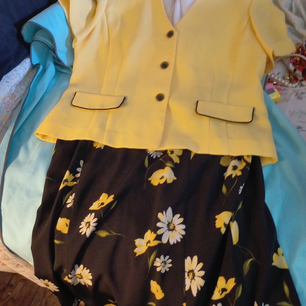 Studio I Yellow and Black Floral Dress